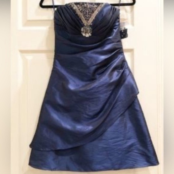Jump Juniors Short formal Prom Dress Navy Size 3-4 - Picture 1 of 9
